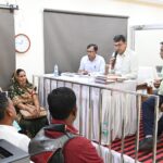 निर्वाचन ड्यूटी में तैनात मतदाताओं के लिए बनाए गए सुविधा केंद्र