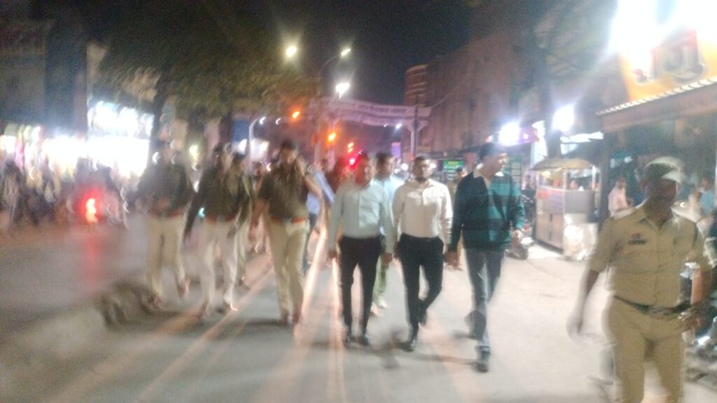 शांतिपूर्ण नगरी निकाय चुनाव के लिए पुलिस प्रशासन का फ्लैग मार्च