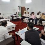 संवीक्षा बैठक में मतदान प्रक्रिया की समीक्षा