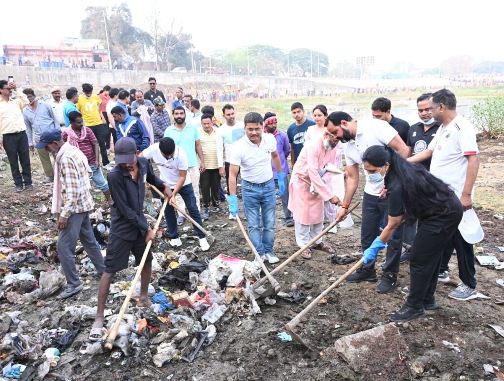 अरपा उत्थान अभियान: बिलासपुर ने दिखाई एकजुटता, नदी संरक्षण के लिए उमड़ा जनसैलाब