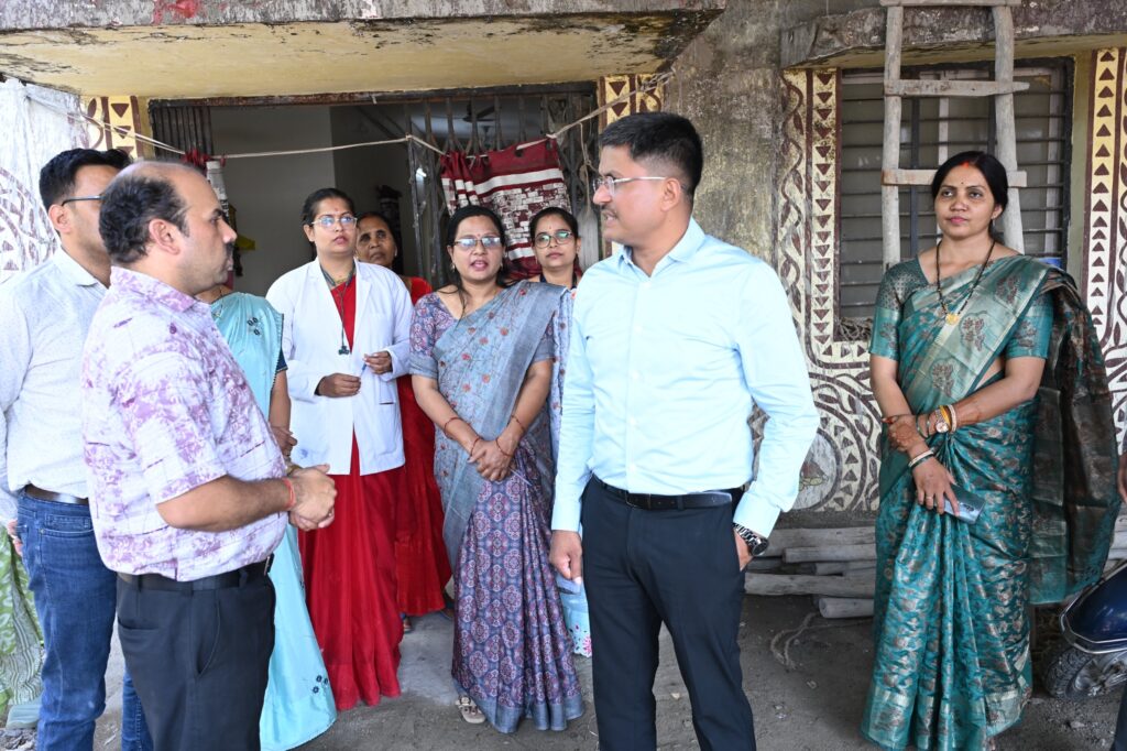 सीपत, मस्तूरी और मल्हार के अस्पतालों का कायाकल्प शुरू – कलेक्टर ने लिया कार्यों का जायज़ा