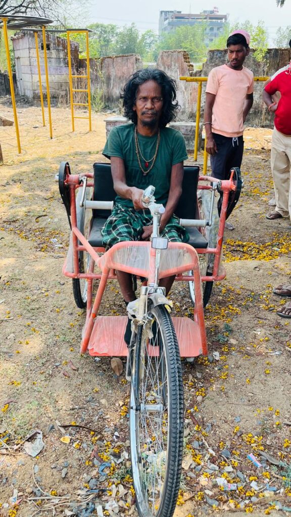 सफलता की कहानी | सुशासन तिहार 2025बैगा आदिवासी की समस्या का हुआ त्वरित समाधान, मिली ट्राइसिकलसरकार की संवेदनशील पहल से सुशासन के प्रति और मजबूत हुआ विश्वास