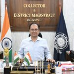 “आज की बड़ी खबर —बिलासपुर जिले को मिला नया नेतृत्व!वर्ष 2012 बैच के भारतीय प्रशासनिक सेवा के अधिकारी, श्री संजय अग्रवाल ने आज जिले के कलेक्टर के रूप में अपना कार्यभार ग्रहण कर लिया है।”