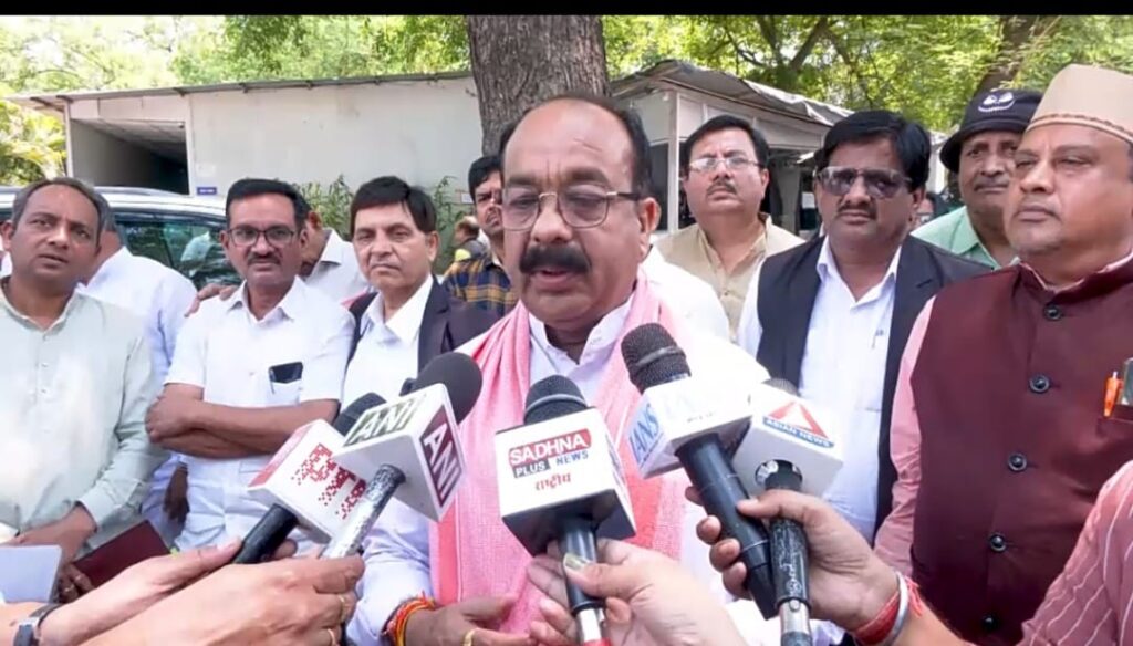 उप मुख्यमंत्री श्री अरुण साव ने अधिवक्ताओं के साथ सुनी ‘मन की बात’