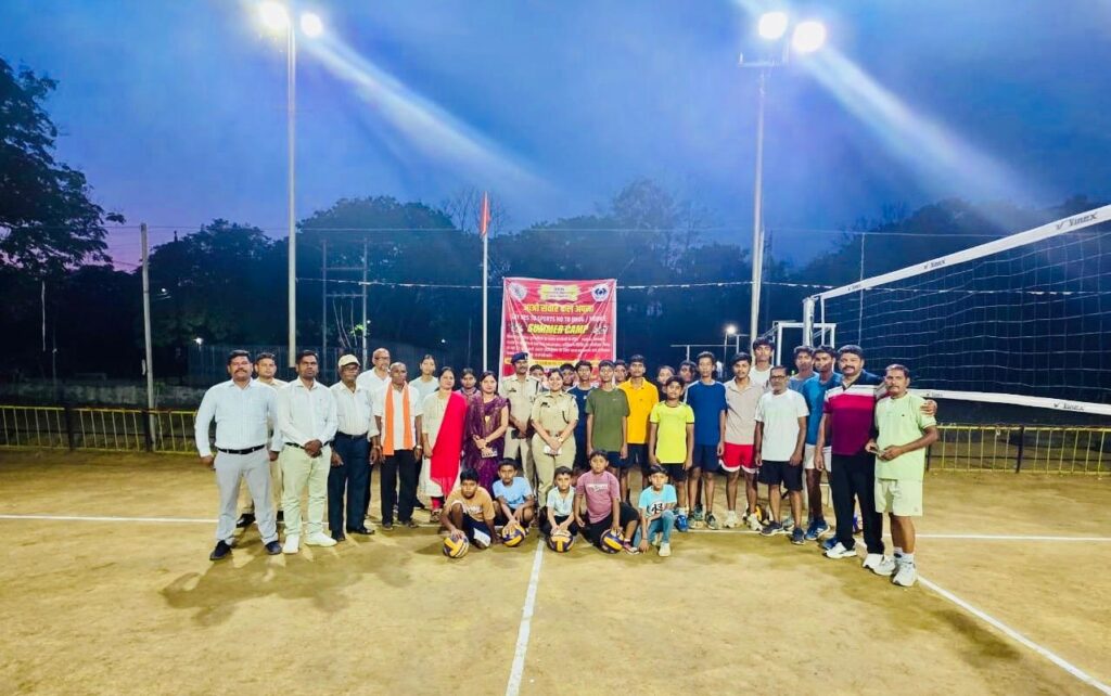 थाना चकरभाठा व हिर्री माइंस क्लब के संयुक्त तत्वावधान में समर कैंप का शुभारंभ