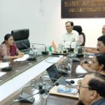 कलेक्टर ने की स्वास्थ्य विभाग की समीक्षा, दिए महत्वपूर्ण निर्देश