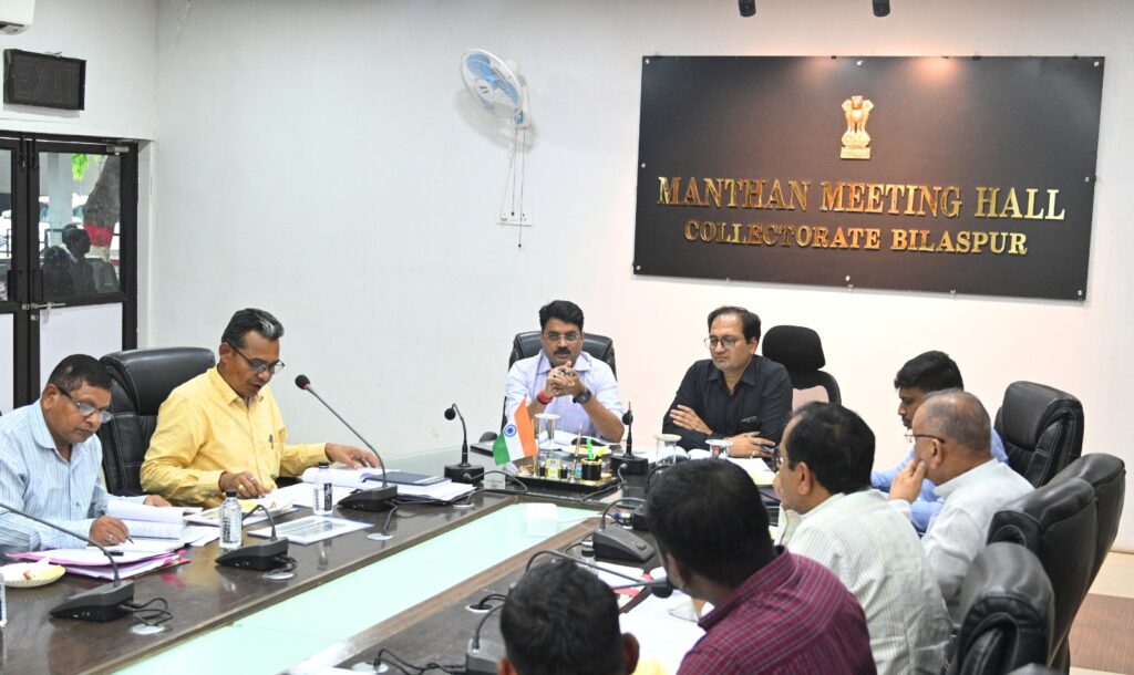 जिला पशु क्रूरता निवारण समिति की बैठक सम्पन्न, आवारा पशुओं के नियंत्रण पर लिए गए अहम निर्णय