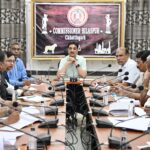 संभागायुक्त ने स्वास्थ्य विभाग की बैठक ली, अस्पतालों में बेहतर सुविधाएं देने के निर्देश