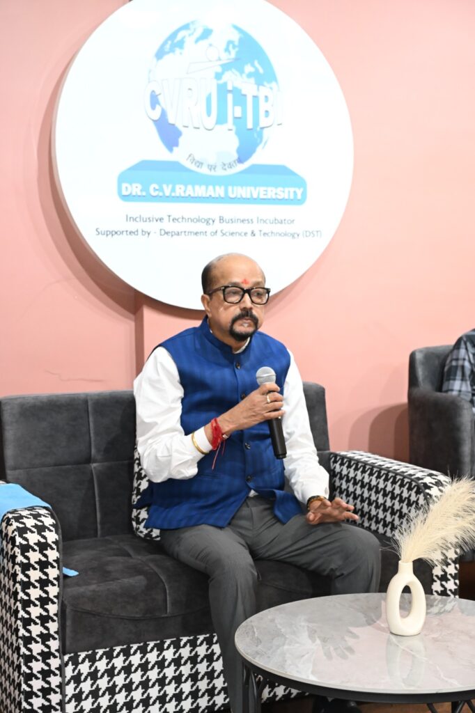 राज्यपाल का औचक निरीक्षण: “शिक्षक ऐसा पढ़ाएं जिसे विद्यार्थी जीवन भर याद रखें”