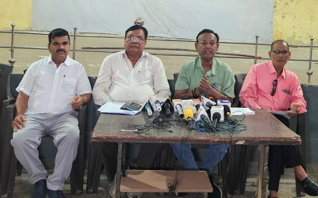  भाजपा सरकार ने फिर डाली जनता की जेब पर डकैती, डेढ़ साल में चौथी बार बिजली दरों में वृद्धि