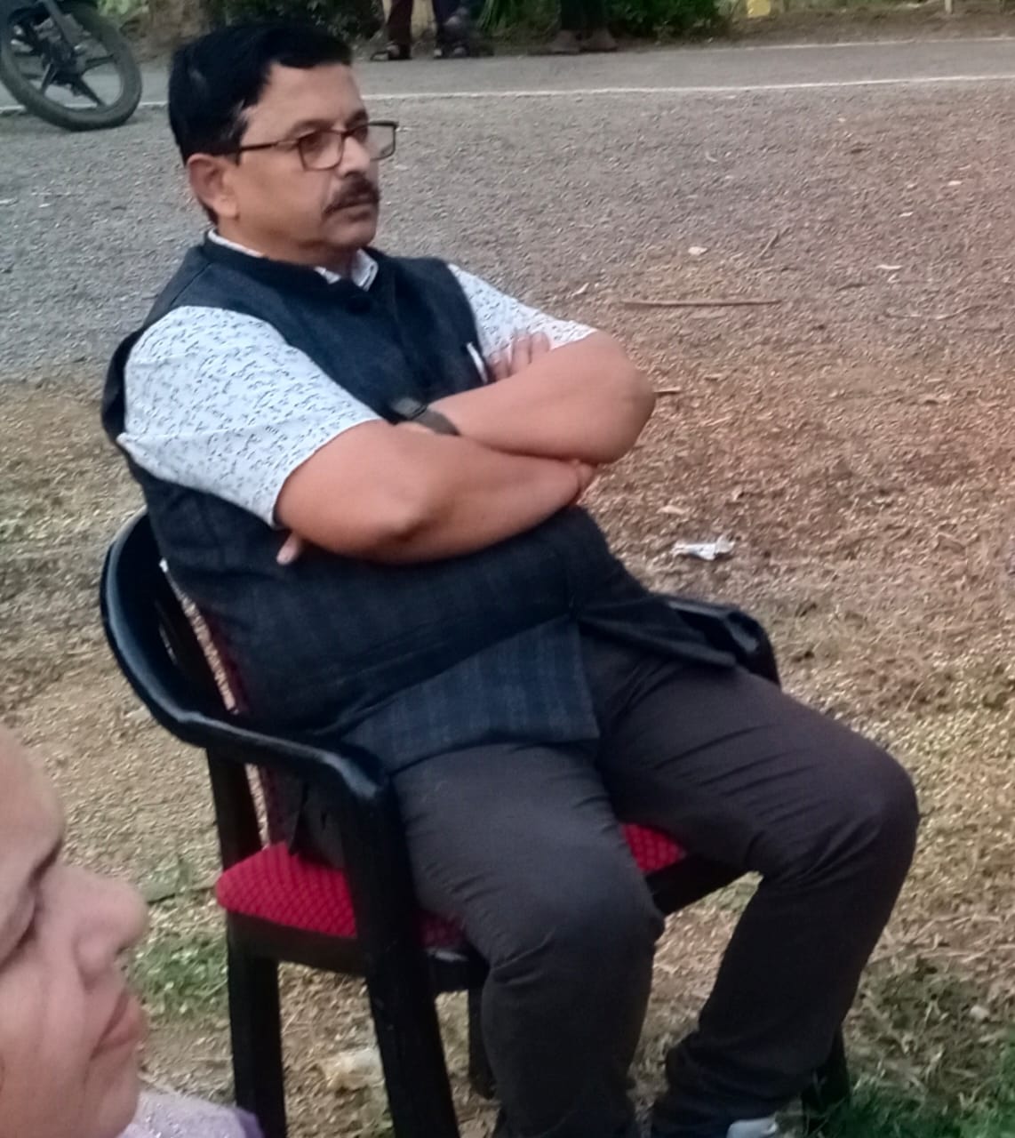 **नवोदय विद्यालय मल्हार में प्रिंसिपल की घोर लापरवाही, छात्र की मौत से मचा हड़कंप