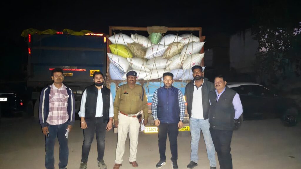 अवैध धान परिवहन पर प्रशासन की बड़ी कार्रवाई, 150 कट्टी धान सहित वाहन जब्त