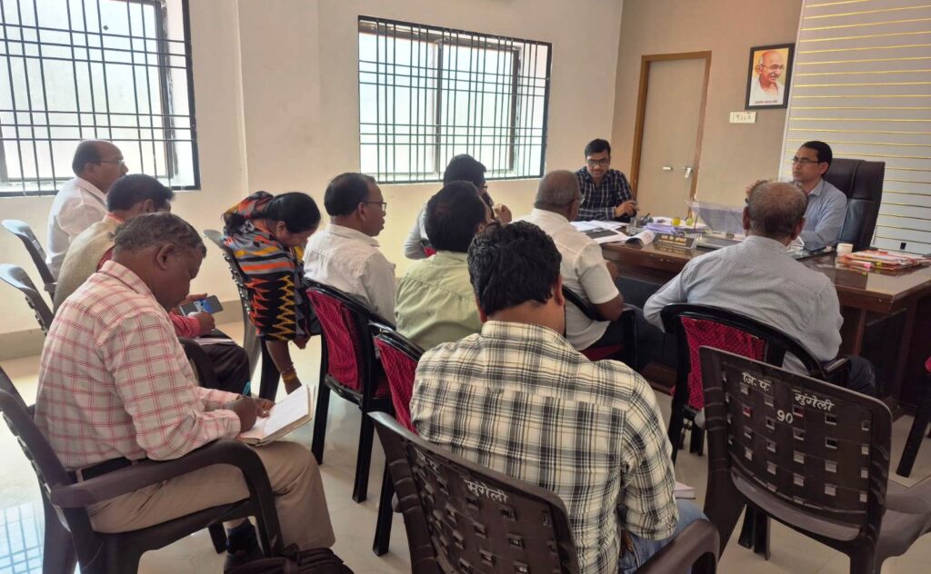 📰 उप संचालक ने की पंचायत कार्यों की व्यापक समीक्षा, वित्तीय अनुशासन पर दिया जोर