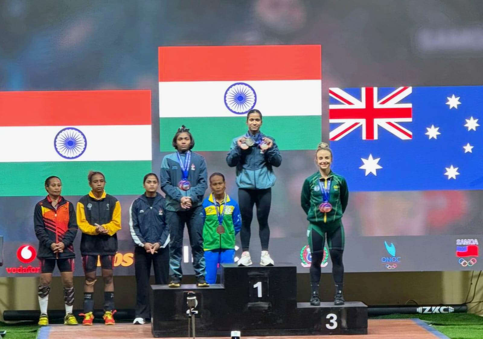 अंतरराष्ट्रीय वेटलिफ्टिंग में भारत की बेटी का कमाल