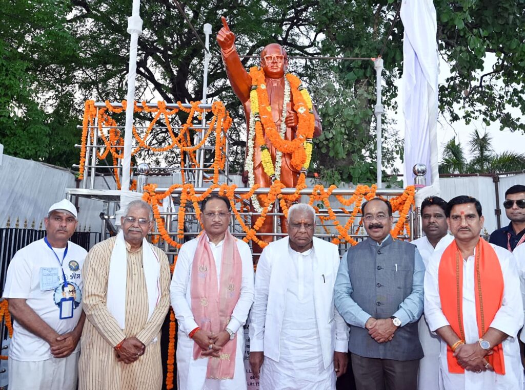 सुशासन तिहार 2026 : मुख्यमंत्री विष्णुदेव साय ने मुंगेली में महापुरुषों की प्रतिमाओं का किया अनावरण