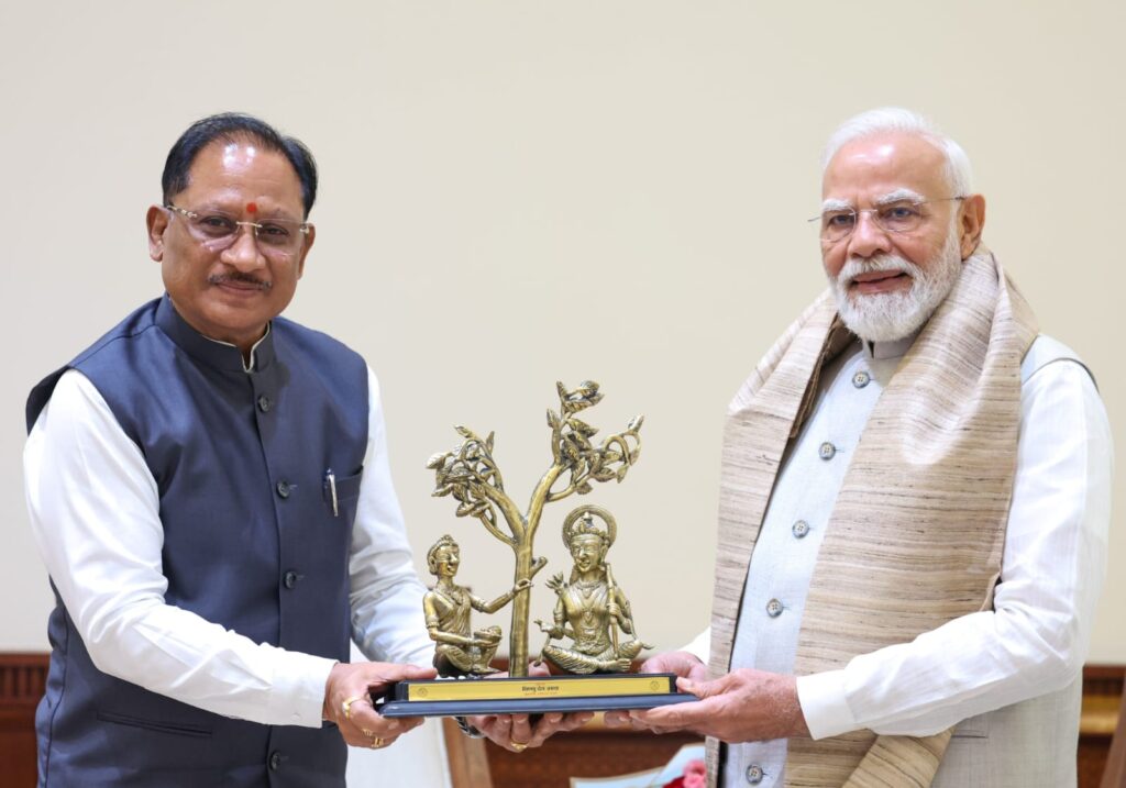 कटघोरा-डोंगरगढ़ नई रेल लाइन को मिली बड़ी सहमति, रेल मंत्री अश्विनी वैष्णव से मुख्यमंत्री विष्णु देव साय की सकारात्मक चर्चा