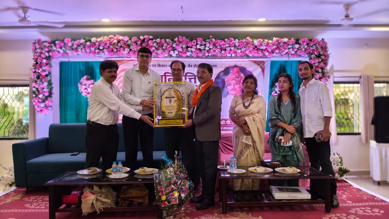गरिमामय माहौल में उप संचालक कृषि पी. डी. हथेश्वर को दी गई भावभीनी विदाई