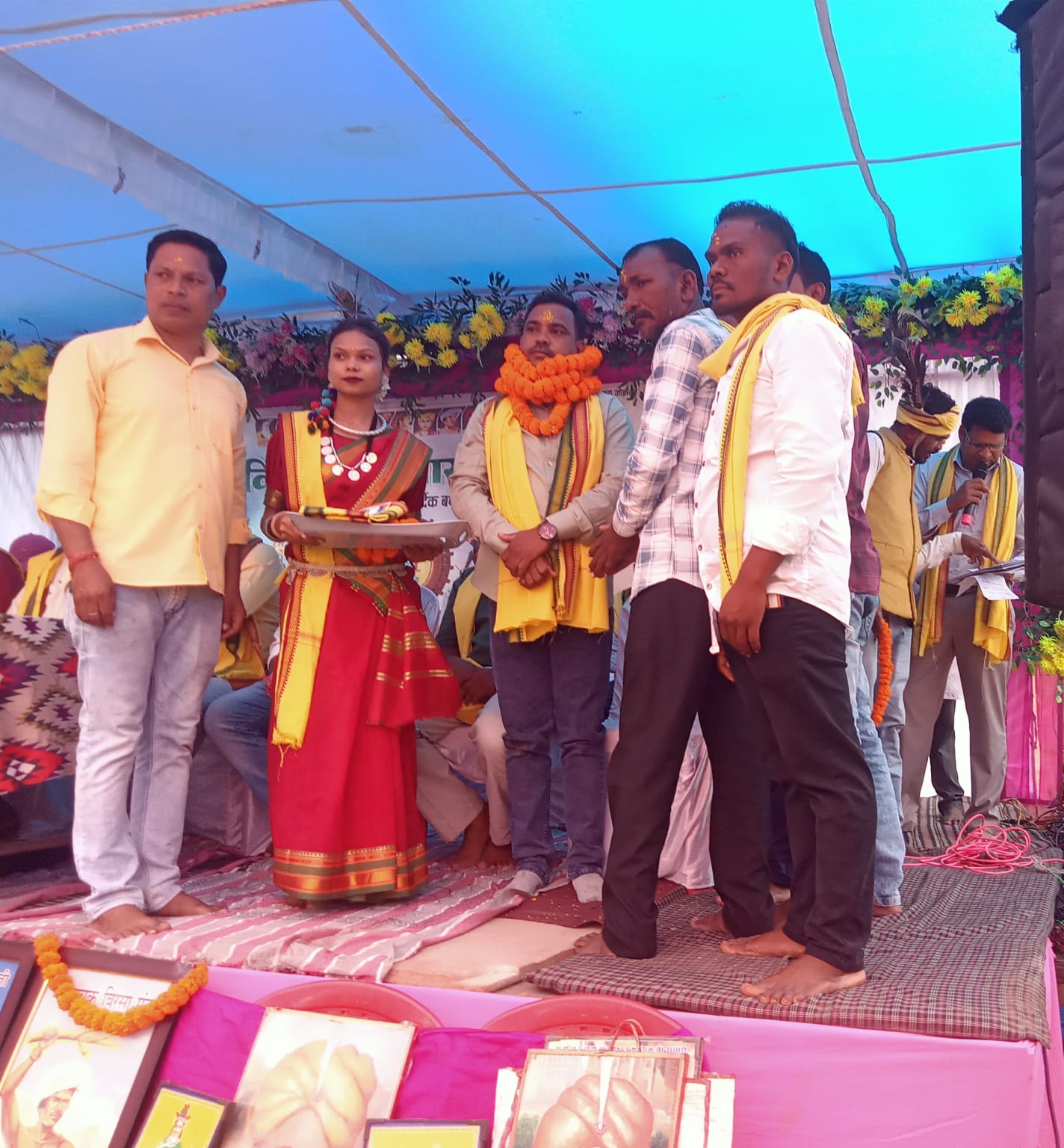 ग्राम पंचायत ईटवा में धूमधाम से मनाया गया विश्व आदिवासी दिवस, हजारों की संख्या में ग्रामीण हुए शामिल