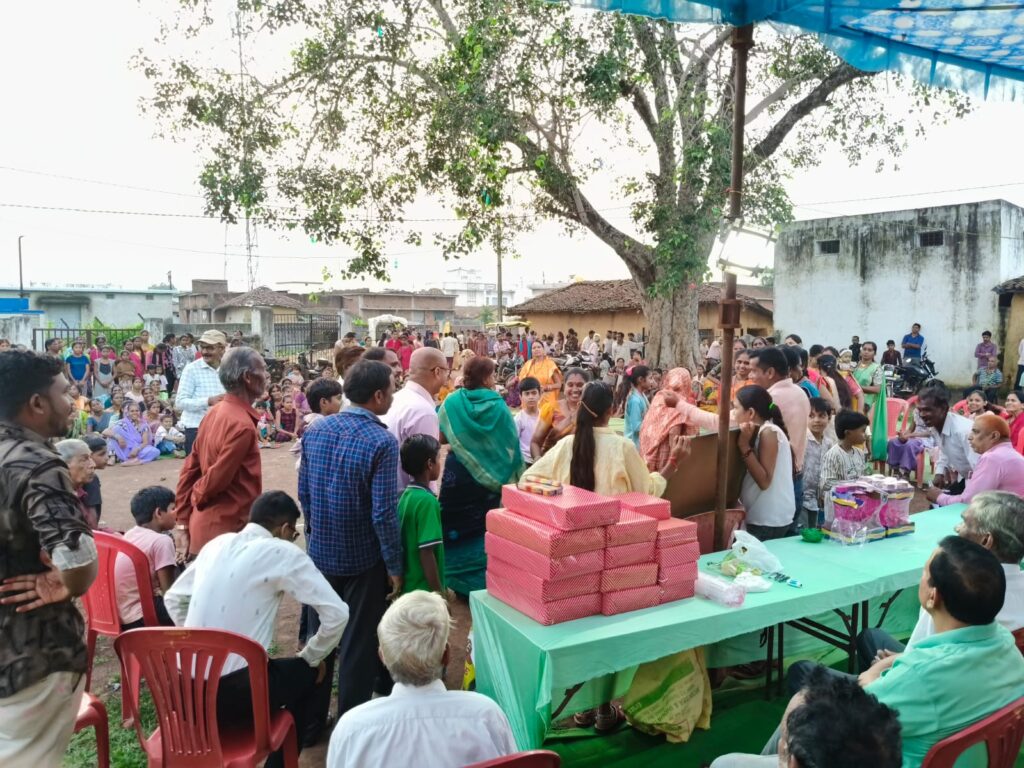 छत्तौद में तीजा पर गूंजा हंसी-खुशी का माहौल, निर्जला उपवास के बीच बहनों ने खेल प्रतियोगिताओं का लिया आनंद img 20260915 wa0005