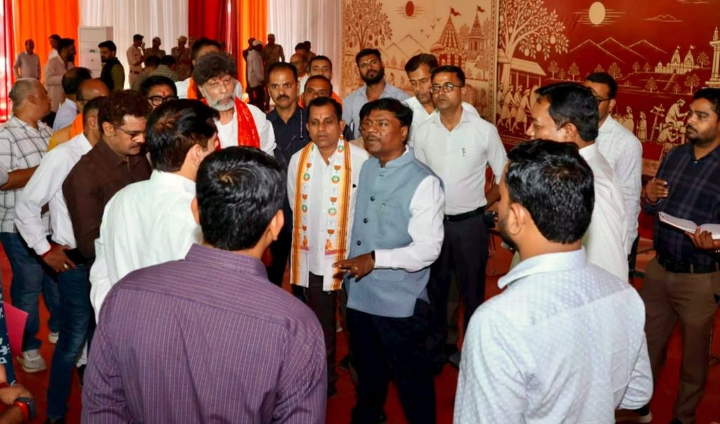 राष्ट्रपति द्रौपदी मुर्मु 23 अक्टूबर को आएंगी जगदलपुर, ऐतिहासिक मुरिया दरबार में होंगी शामिल 1792591388 76cb51d5f7deb17e4e9b
